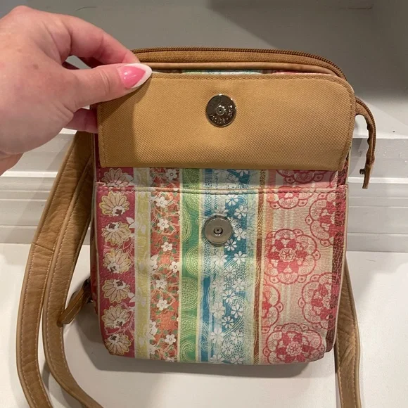 Womens Vintage Y2K Fossil Leather Purse Patchwork Travel Pastel Floral style - Picture 3 of 8